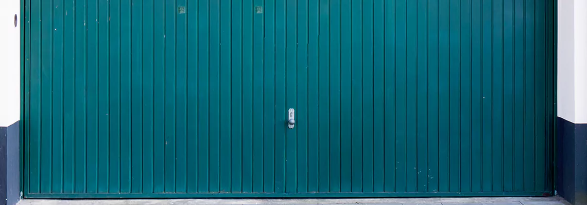 Vinyl Garage Doors Repair Specialists in Edgewater, SK